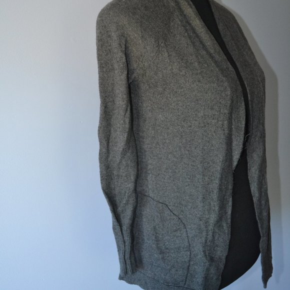 cardigan - Picture 2 of 6